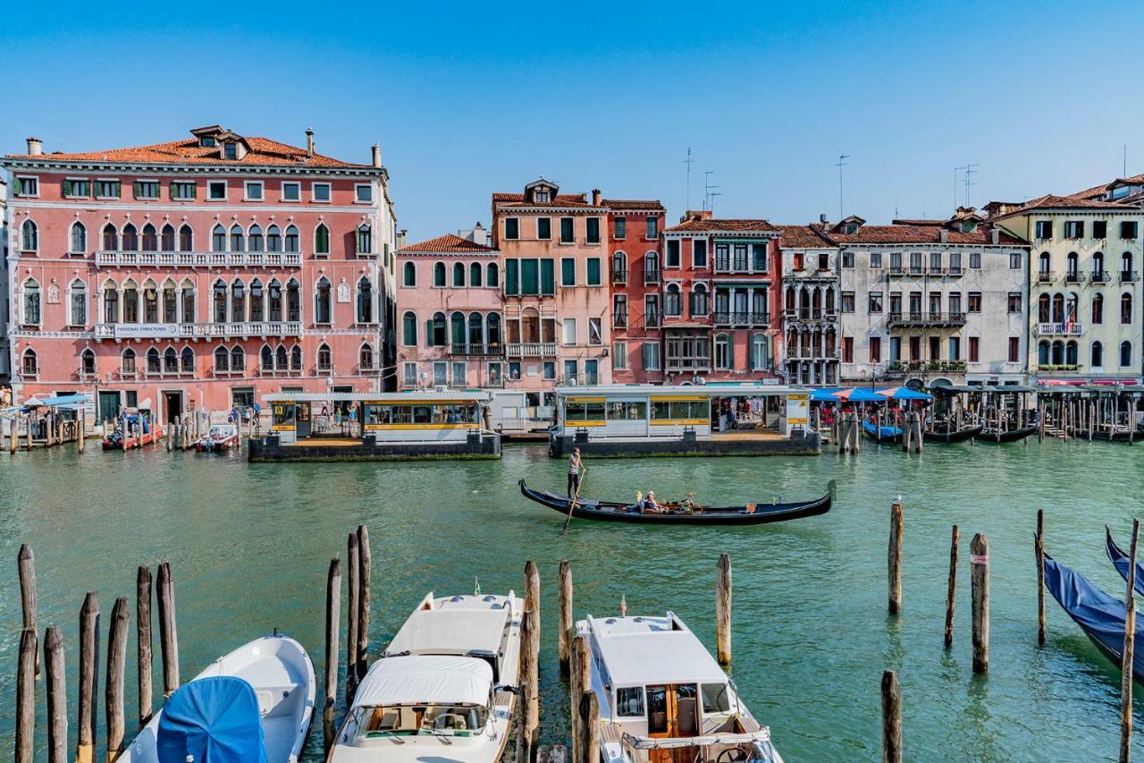 Ca' Fornoni Grand Canal Venice Luaran gambar